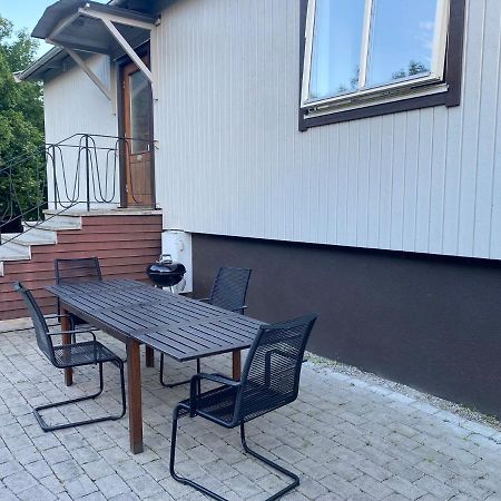 Cheerful Three Room Villa At Stroemstad City Center Exterior foto